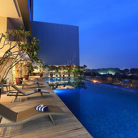 Swiss-Belinn Karawang Εξωτερικό φωτογραφία