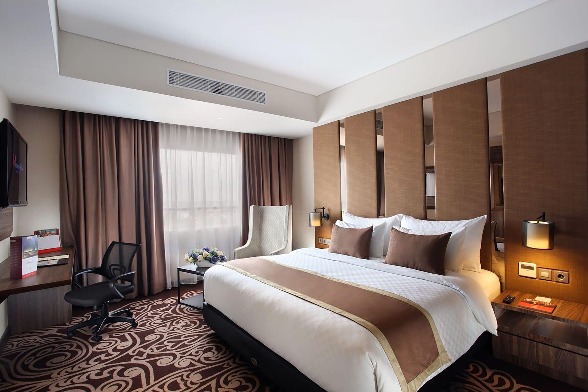 Swiss-Belinn Karawang Εξωτερικό φωτογραφία