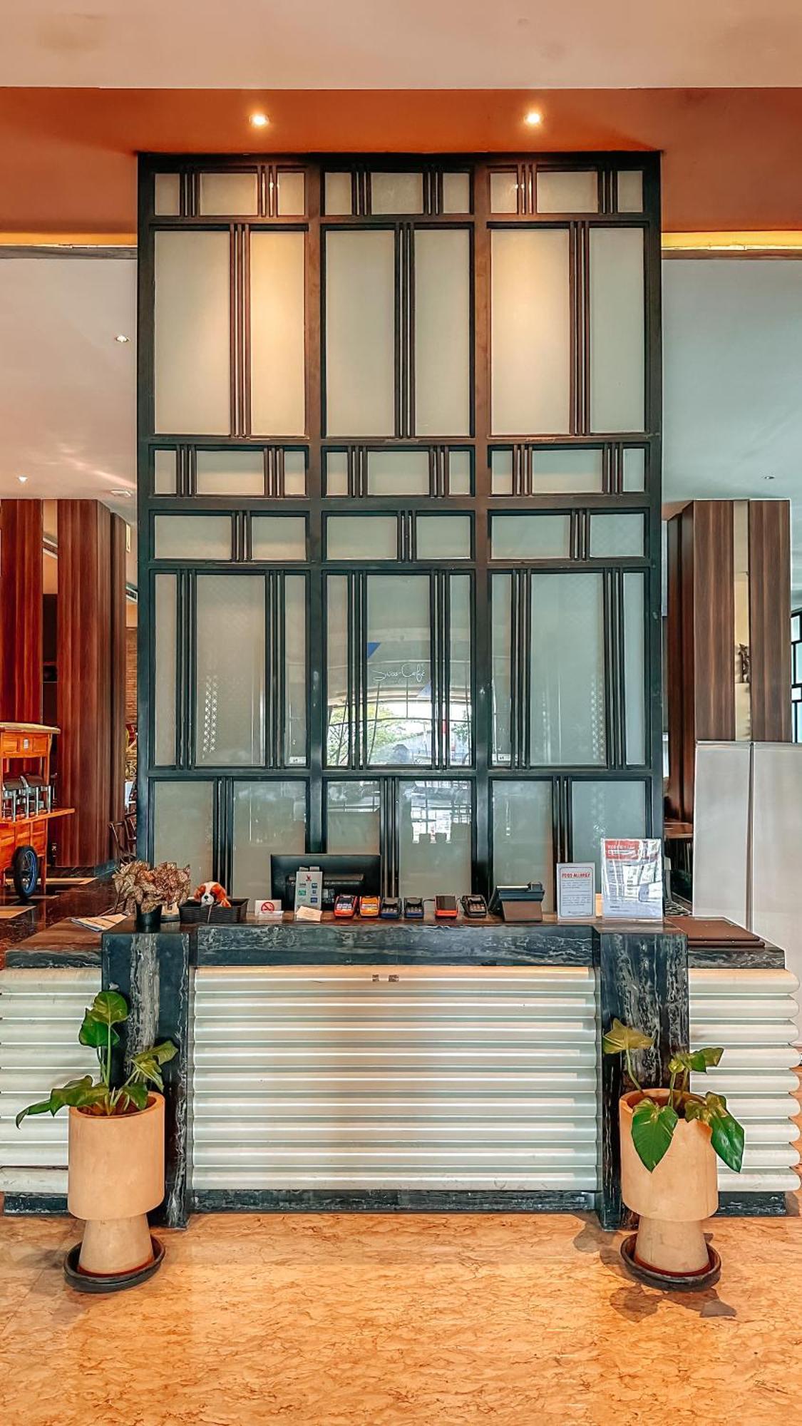 Swiss-Belinn Karawang Εξωτερικό φωτογραφία