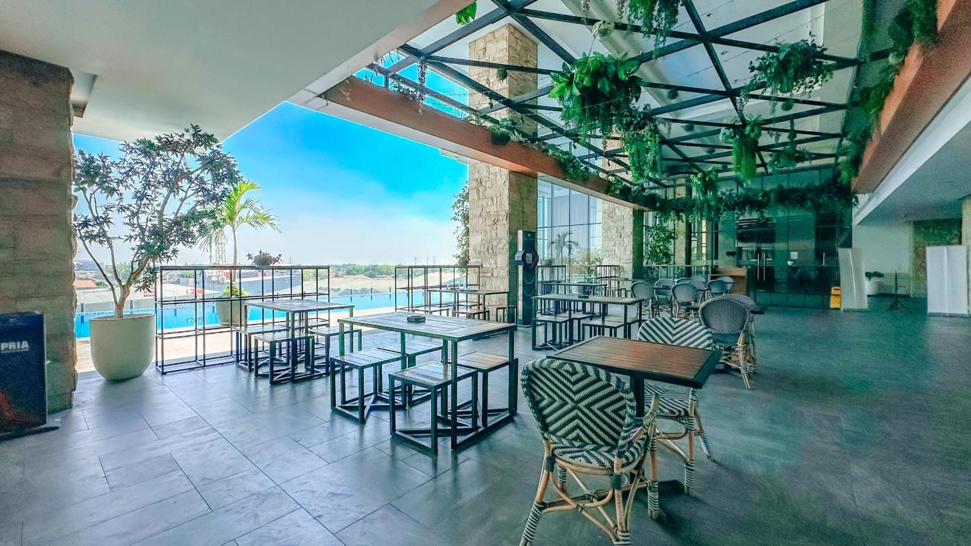 Swiss-Belinn Karawang Εξωτερικό φωτογραφία