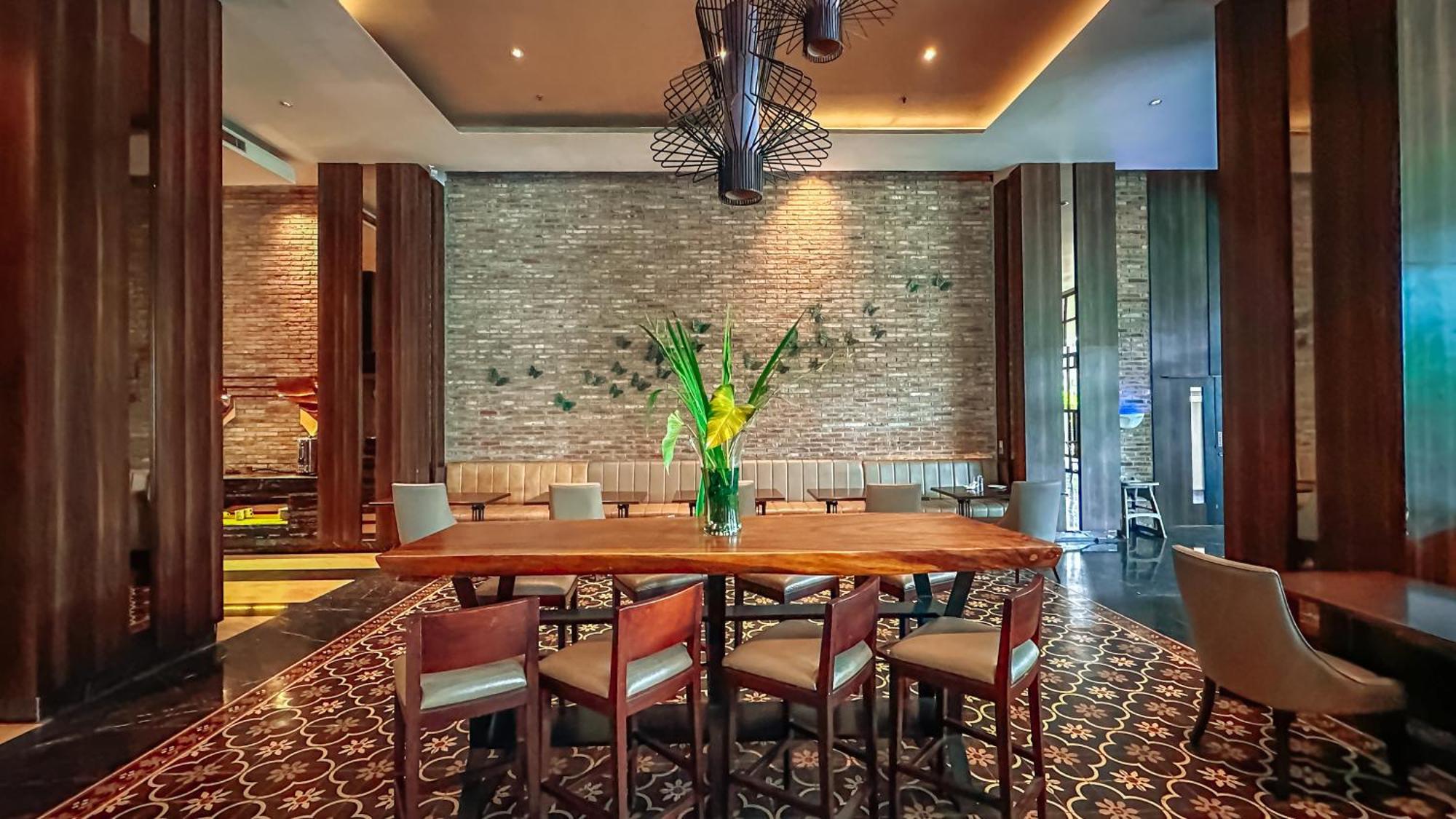 Swiss-Belinn Karawang Εξωτερικό φωτογραφία